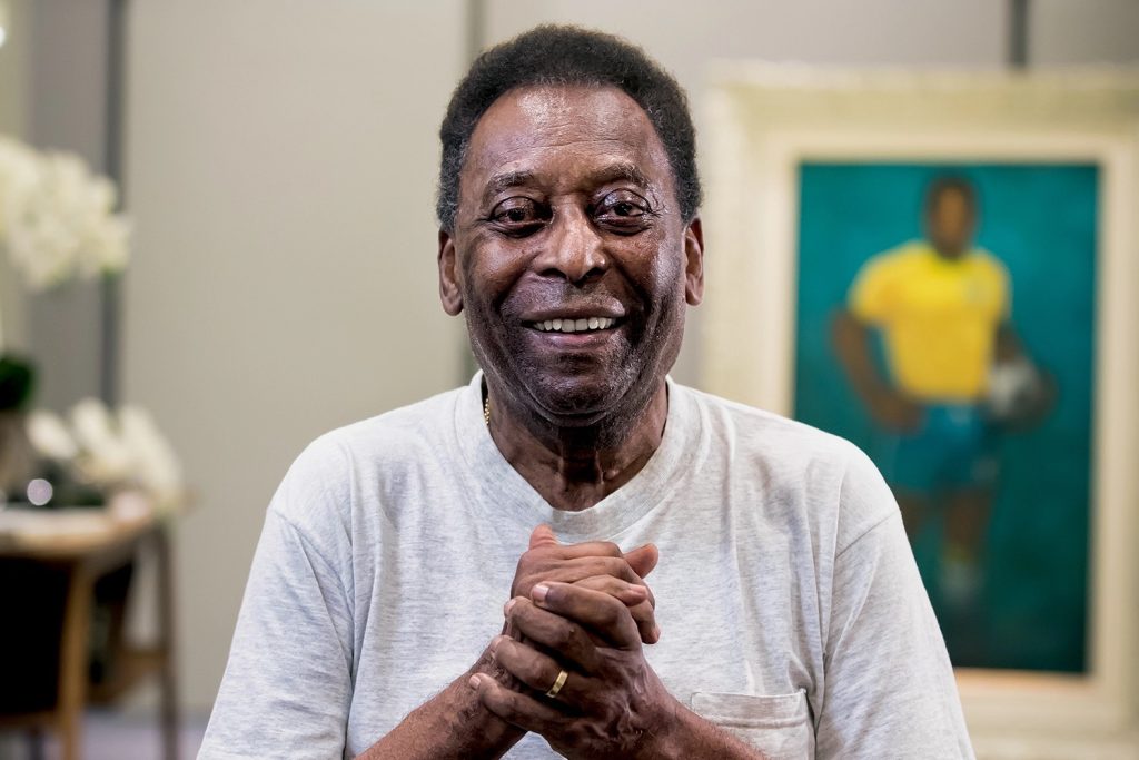 Pelé recebe alta hospitalar após estar internado por infecção urinária