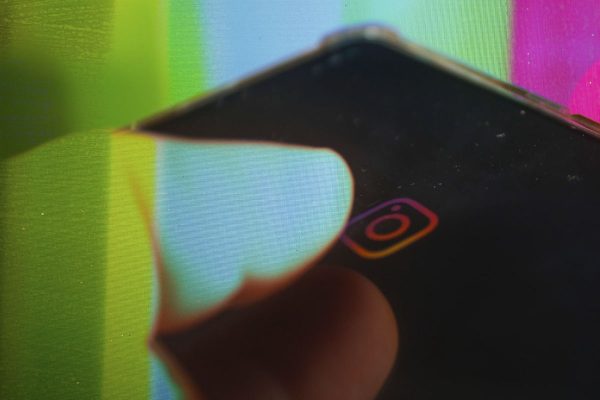 Instagram fica fora do ar nesta terça-feira (29/3) e web reclama