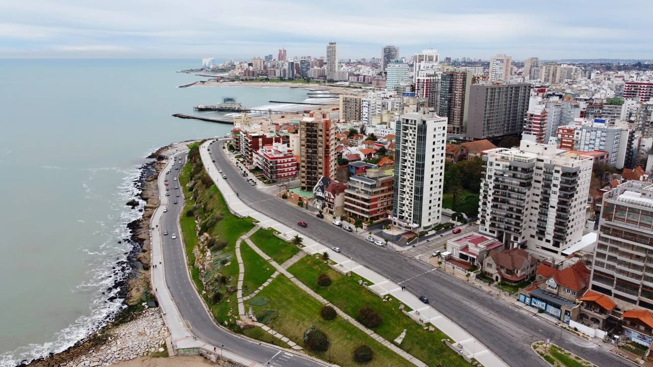 Brasileiros também se encantam pela capital do verão na Argentina