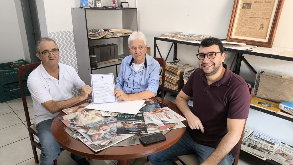 Câmara Municipal de Cantagalo celebra 40 anos do Jornal da Região com homenagem especial